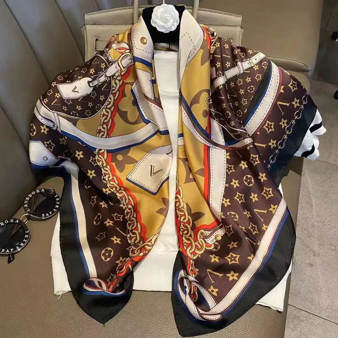Photography Of The Year - Light luxury 90 Silk scarf imitatingly