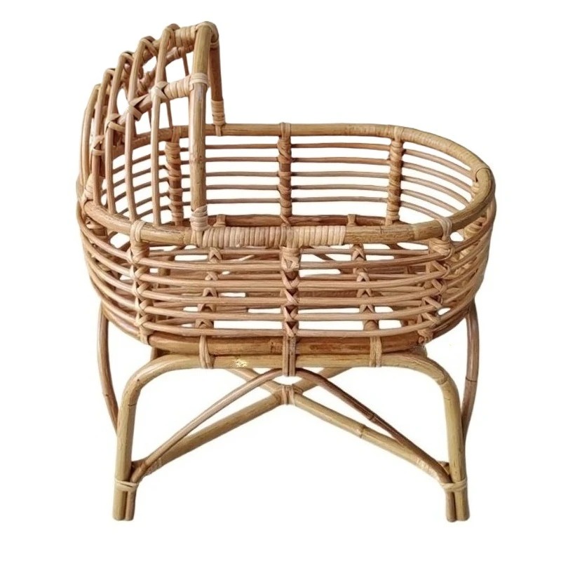 Vintage Handmade Rattan Chair, - Photography Vintage avaliação e preço