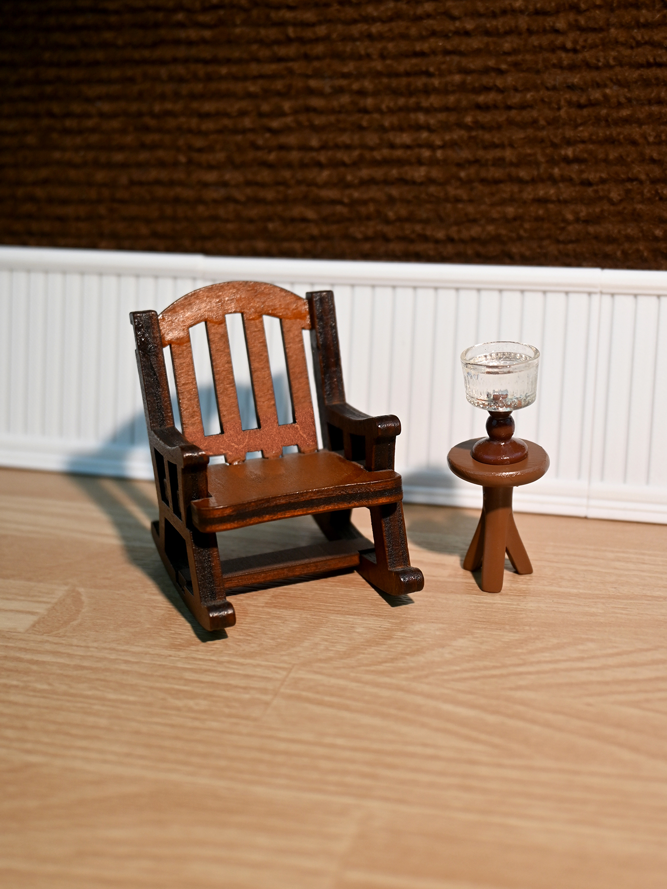 Miniature Rocking Chair, Minia - Photography Model avaliação e preço