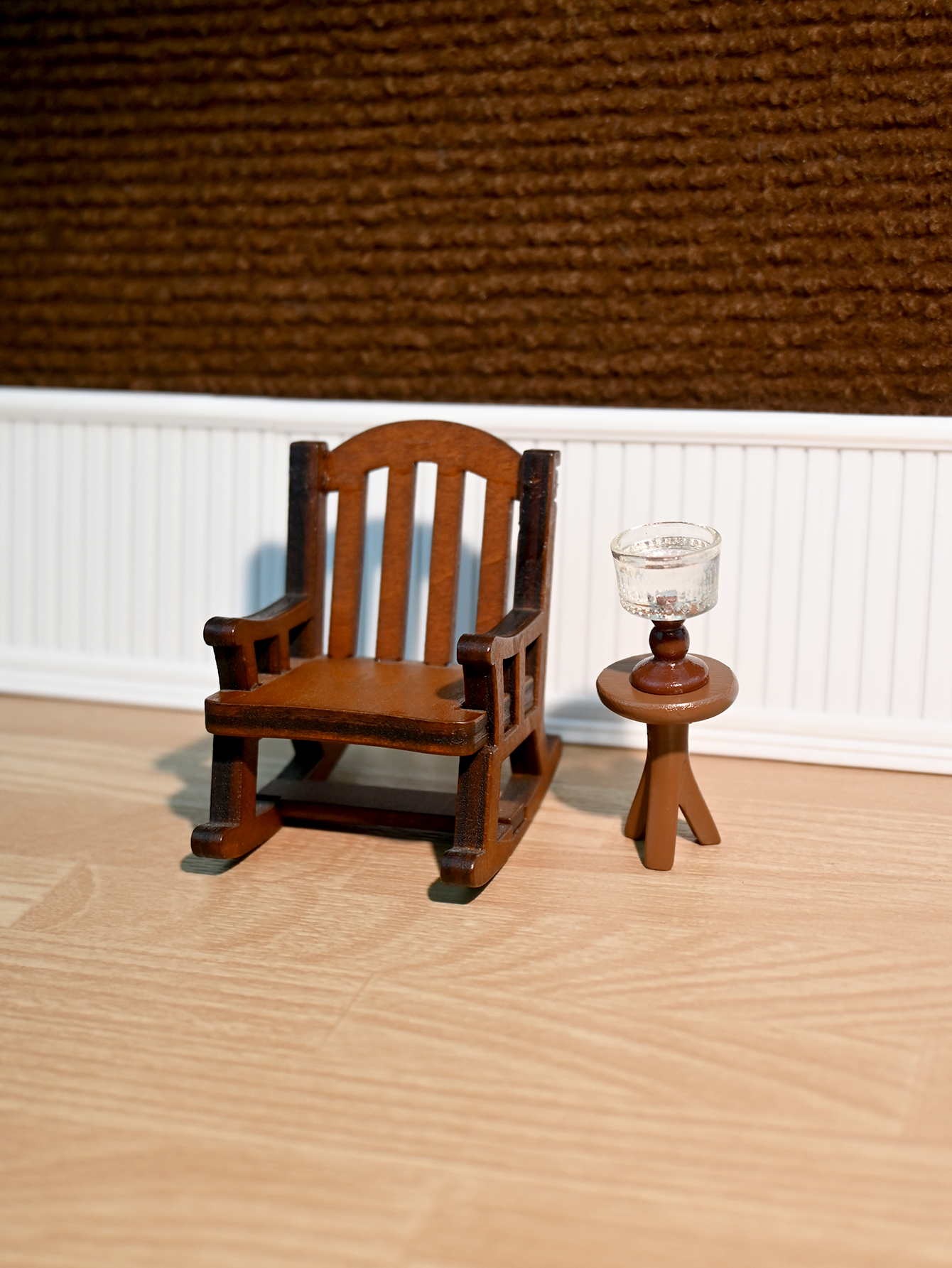 Miniature Rocking Chair, Minia - Photography Model avaliação e preço